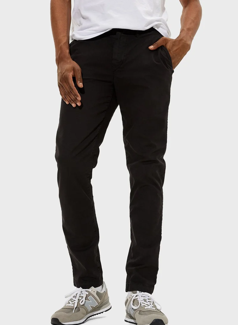 امريكان ايجل Essential Slim Fit Chinos