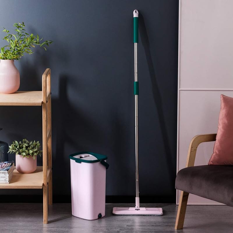 YORK نظام ممسحة مسطحة ميكروفايبر يدوي YORK مع رأس مرن 360 درجة 32X12 سم مع دلو 598 مقبض من الفولاذ المقاوم للصدأ الممتد مع 1 وسادة ميكروفايبر فائقة الامتصاص قابلة لإعادة الاستخدام - Image 3