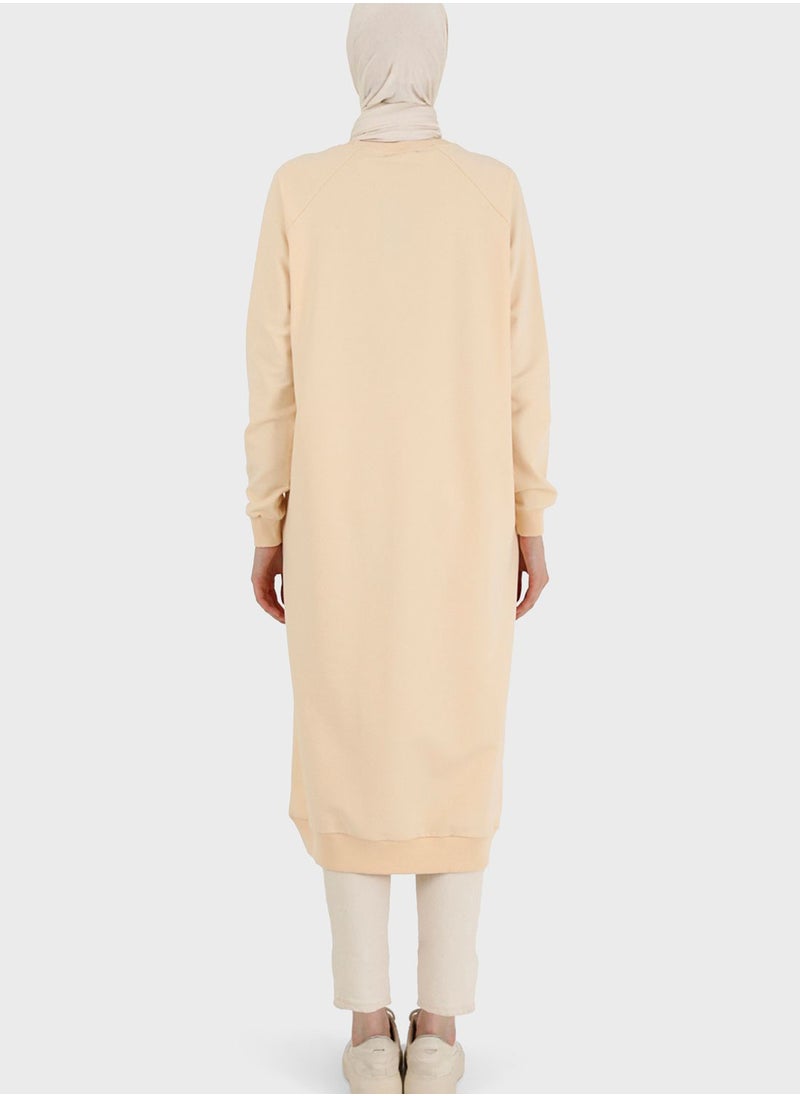 Refka by modanisa - Round Neck Longline Sweatshirt - Image 1