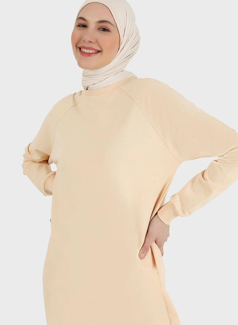 Refka by modanisa Round Neck Longline Sweatshirt