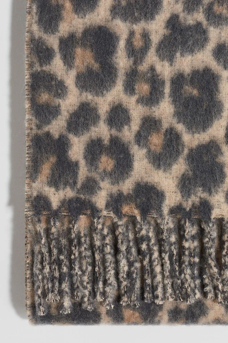 H&M Brushed-finish scarf