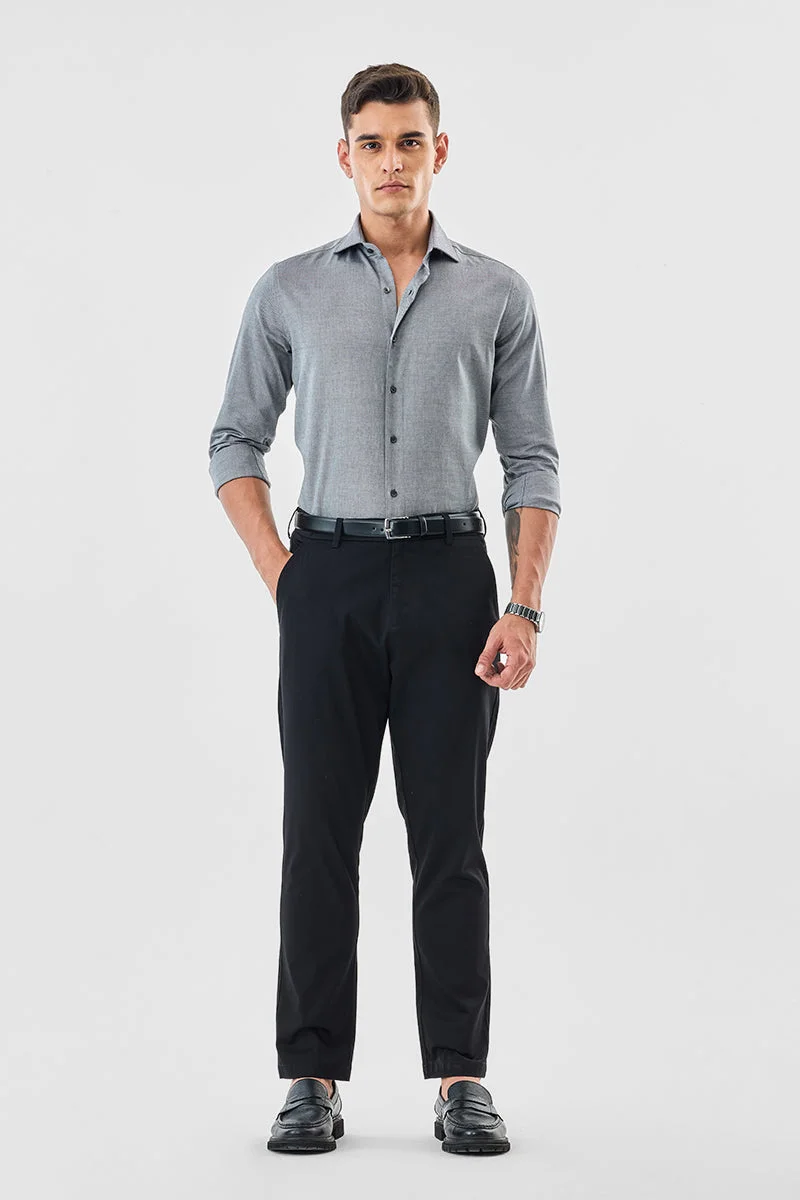 SNITCH Black Solid Slim Fit Casual Chinos