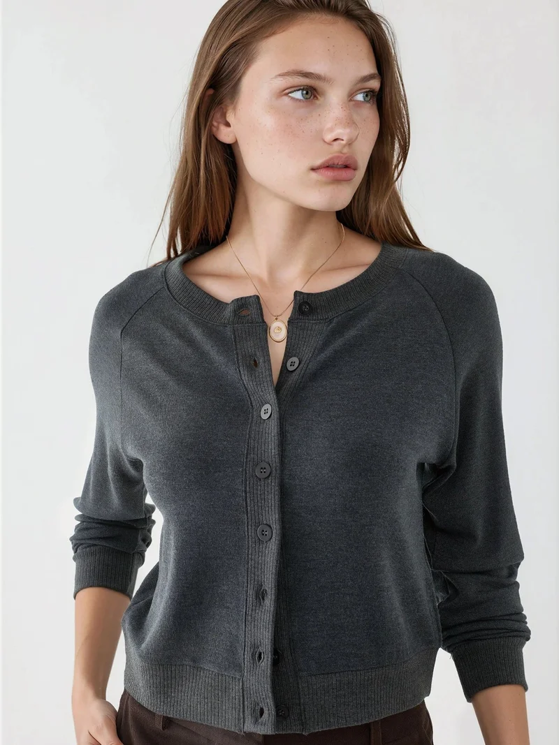 بوسيم BUSEM Crew Neck Buttoned Cardigan