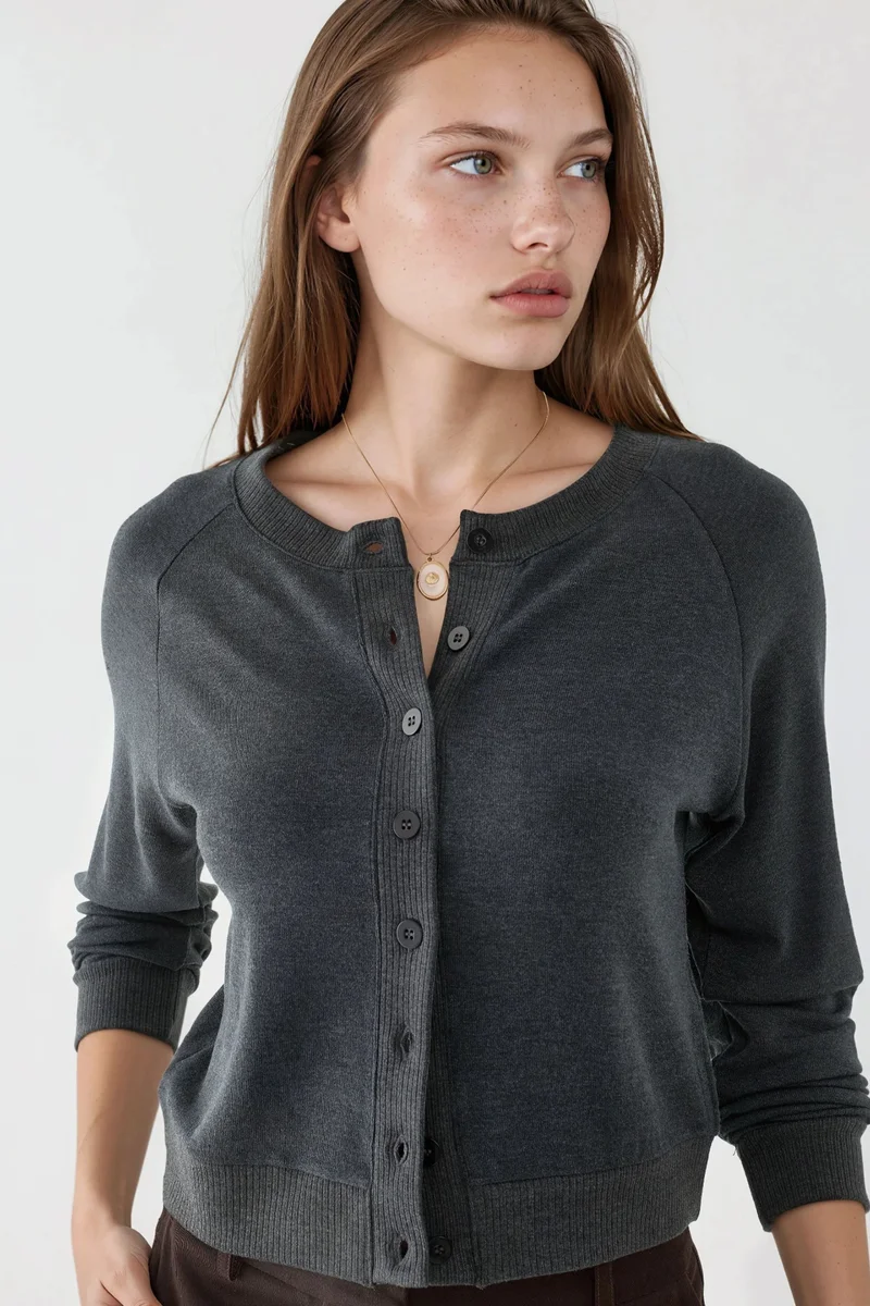 Busem BUSEM Crew Neck Buttoned Cardigan