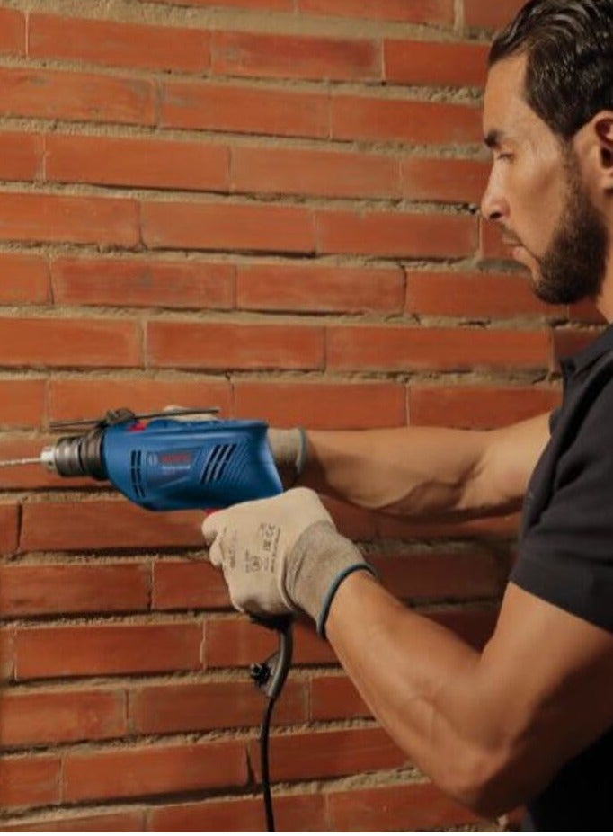 بوش دريل  شنيور تخريم مع هدية (1 جوز من كفوف حماية ربل - 1 من جاكيت سيفتي متعدد الالوان) مع ميزة المطرقة برأس معدني لتخريم الجدار و الحديد والمعادن والخشب 570 وات من بوش  Bosch GSB 570 - Image 5