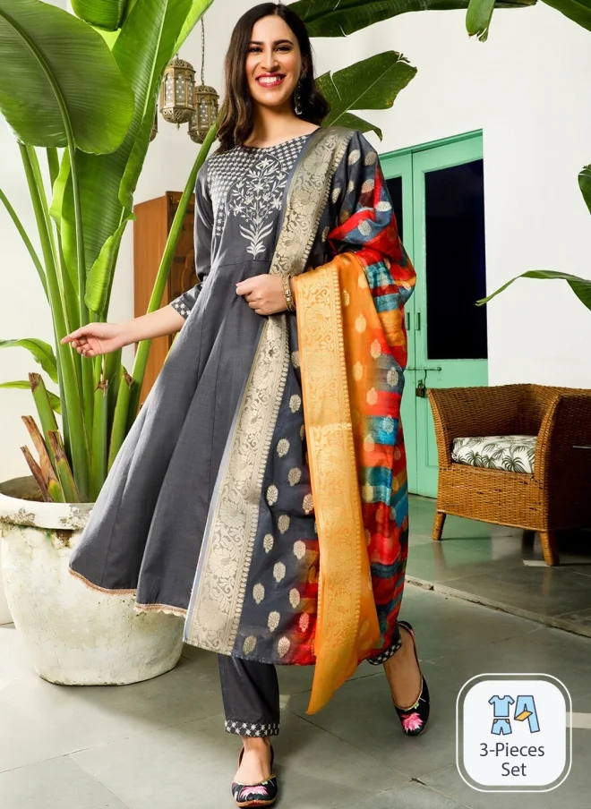 AKS Grey Anarkali Kurta Set With Dupatta For Women