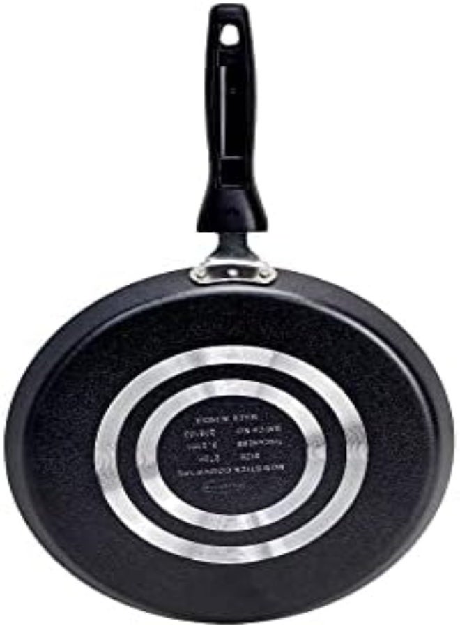 AKDC مقلاة دُوسا دائرية متعددة الاستخدامات من كيتشن مارك مصنوعة من الألمنيوم مع مقابض مقاومة للحرارة، مقالي طهي غير لاصقة، آمنة للاستخدام في الفرن، لون أسود (S - 27 سم) - Image 1