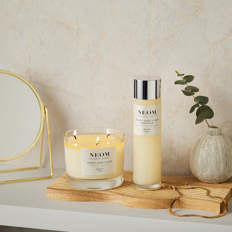 NEOM Perfect Night's Sleep Bath Foam, 200ml I Lavender, Sweet Basil & Jasmine I 100% Natural Fragrances I 16 Other Essential Oils I Soothing Aloe and Sweet Almond Oil I Blended in The UK - Image 3