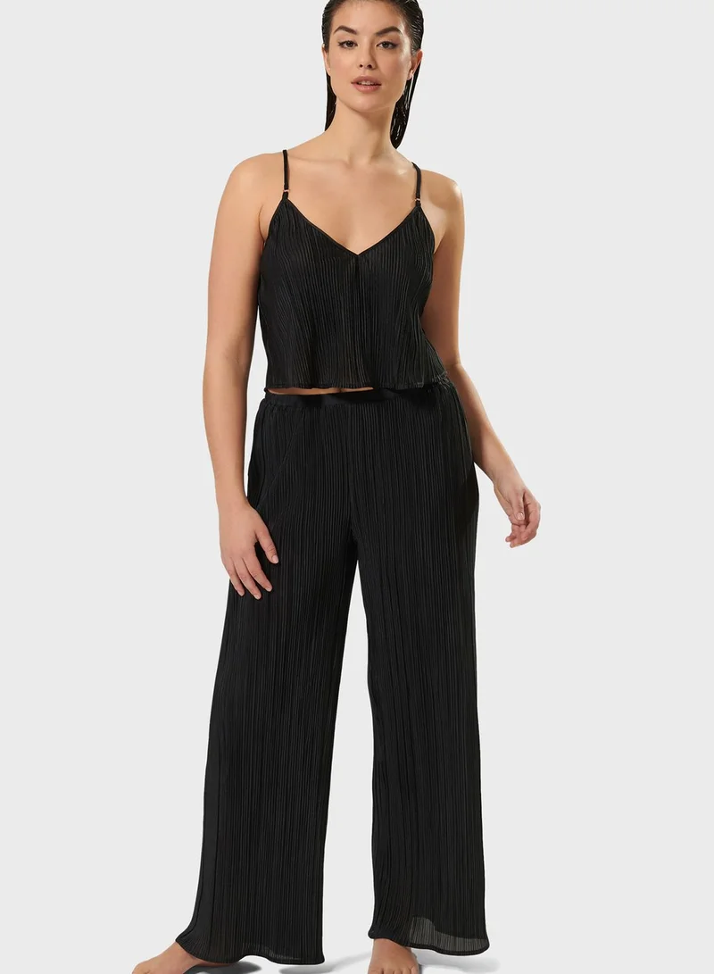 BLUEBELLA Strappy Plisse Cami & Pyjama Set