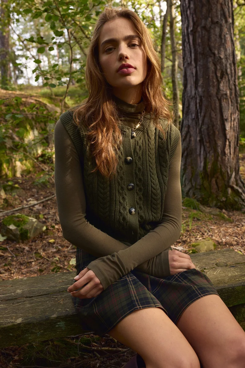 اتش اند ام جيليه محبوكة