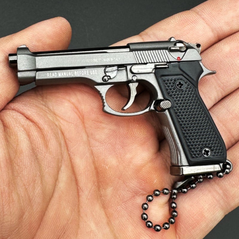 92F detachable assembly model, game metal keychain, gift pendant. - Image 1