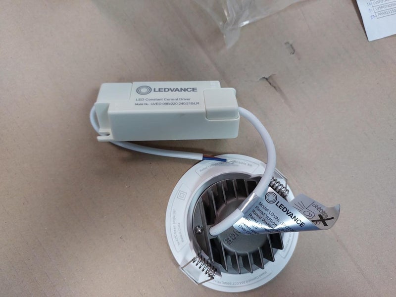 LEDVANCE سبوت لايت LEDVANCE 9 واط أبيض دافئ - Image 5