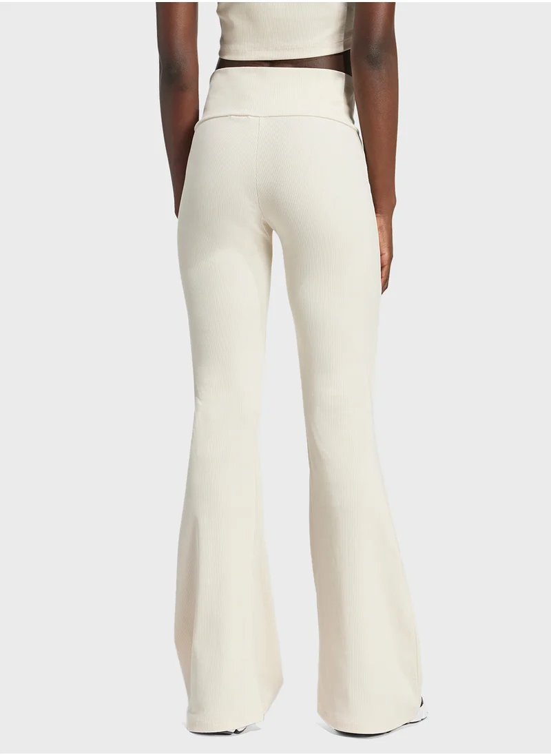 adidas Originals Essentail Flared Leggings