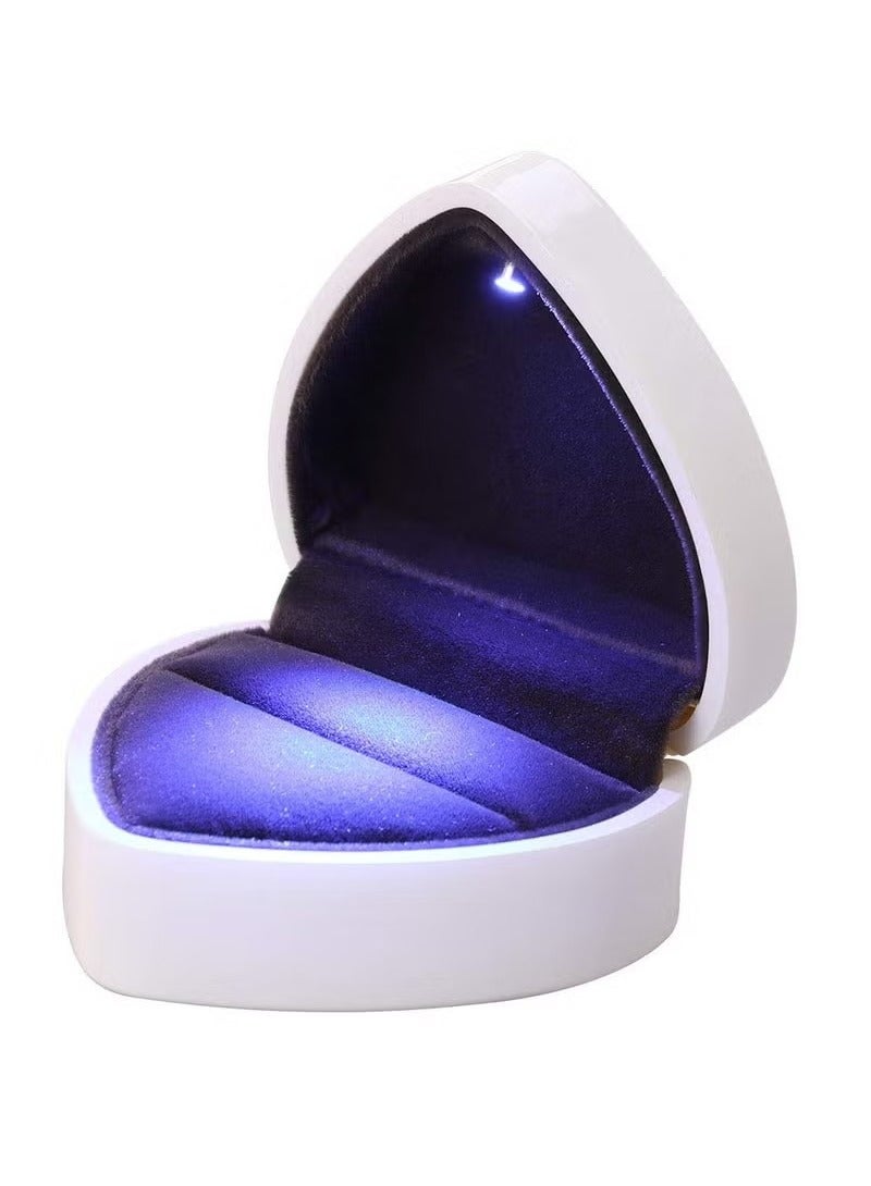 علبة هدية خاتم على شكل قلب مع ضوء LED ، علبة مجوهرات من الأقراط المخملية مع الضوء ، صندوق عرض المجوهرات لحفل الزفاف والخطوبة والاقتراح وعيد الميلاد والذكرى السنوية (أبيض) - Image 4