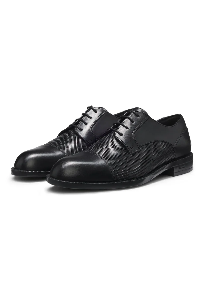 بوس Cap-toe Derby shoes in leather