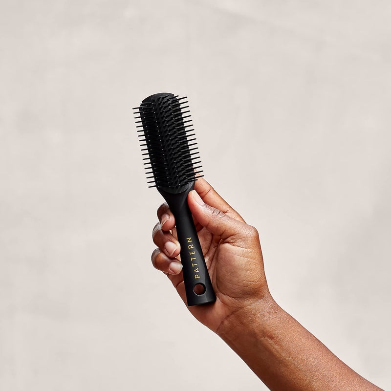PATTERN Beauty by Tracee Ellis Ross Mini Shower Brush - Style & Detangle Curly & Coily Hair 3a-4c - Image 3