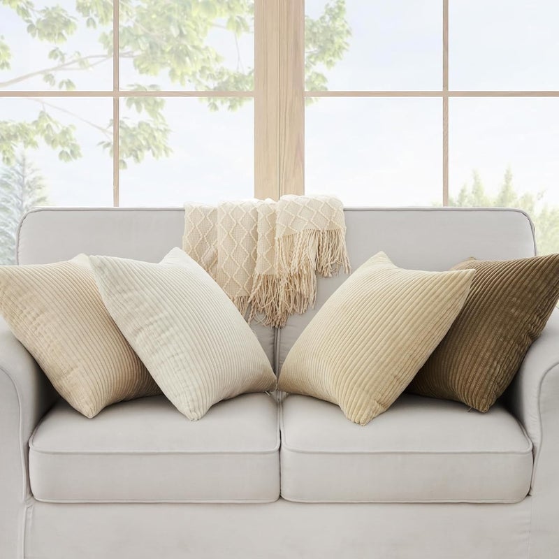 غطاء وسادة ، مقاس 45 × 45 سم، بلون أبيض كريمي، مجموعة من 4 قطع، بنسيج الكوردوروي، مناسب للأريكة، السرير، غرفة النوم، البالكوني، بتصميم مخطط. - Image 4