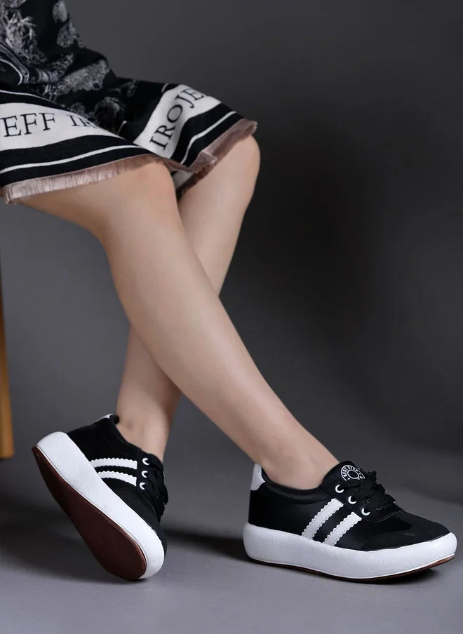 Shoetopia Shoetopia Girls Striped Sneakers