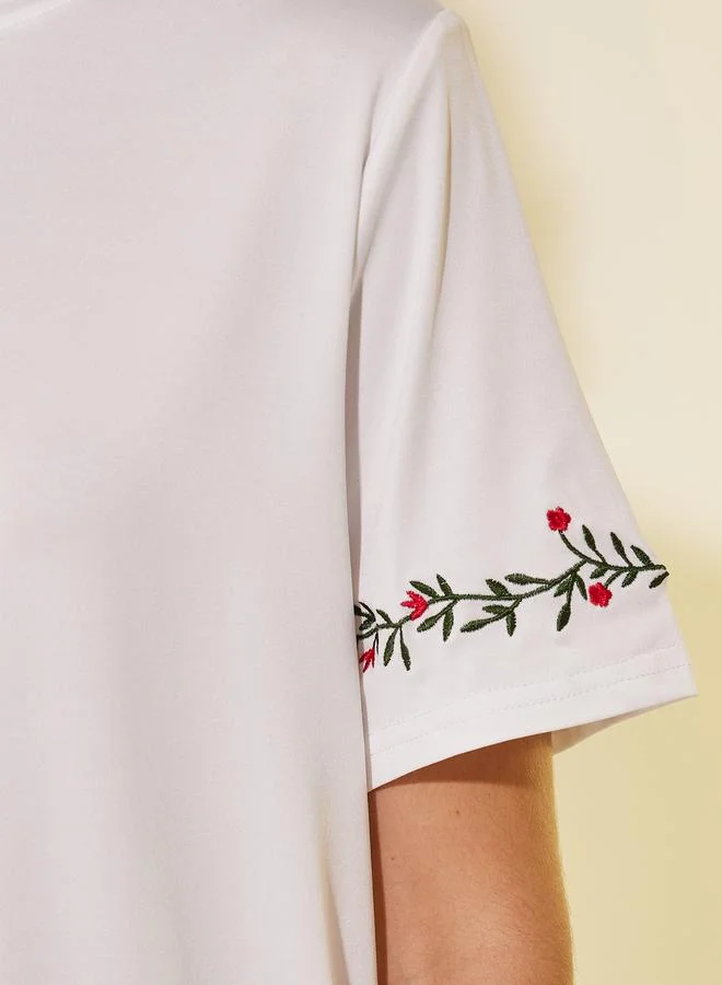 Take Two Embroidered Detail Short Sleeve Regular Fit T-Shirt