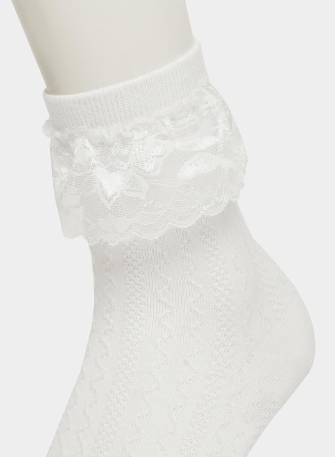 ستايلي طقم 3 أزواج جوارب قصيرة بتفاصيل دانتيل - Image 5