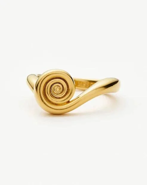 Missoma Petite Chunky Wave Band Ring