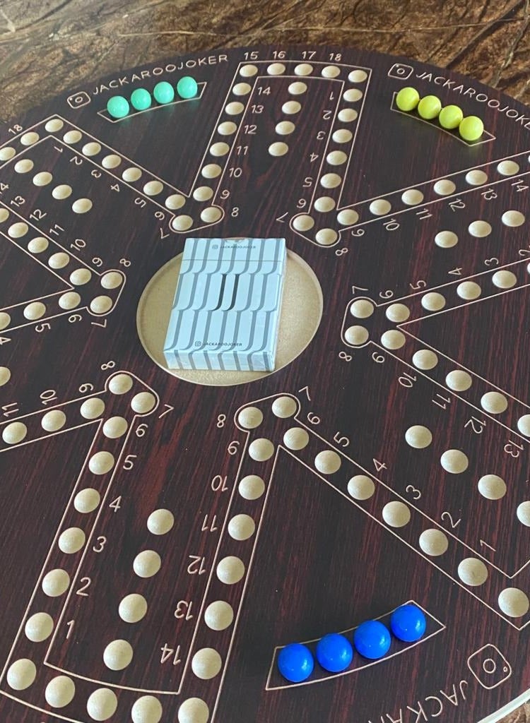 جاكارو جوكر لعبة جاكاروا اللوحية ذات الجانبين لـ 4 و 6 لاعبين مع كرات زجاجية، بطاقات لعب وحقيبة. - Image 4