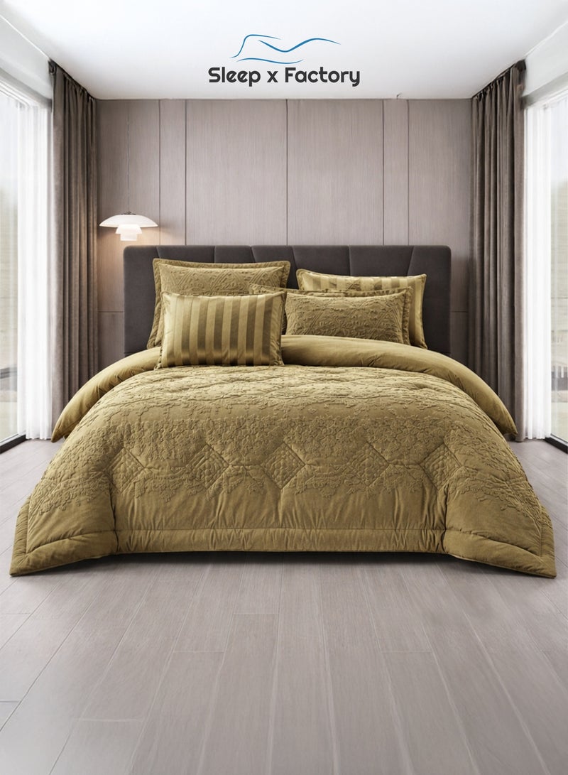 Sleep x Factory Evelyn 6-Piece Winter Velvet Comforter Set – King 240×260 cm - Image 1