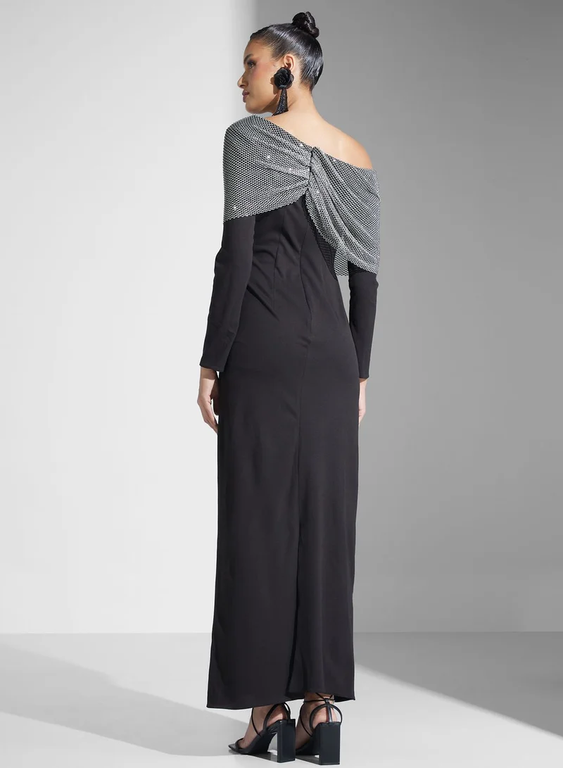 Namshi x One-Shoulder Detail Dress