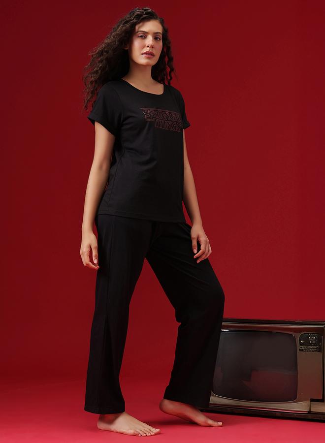Clovia Cotton Graphic Print T-Shirt and Pyjama Set - Image 4