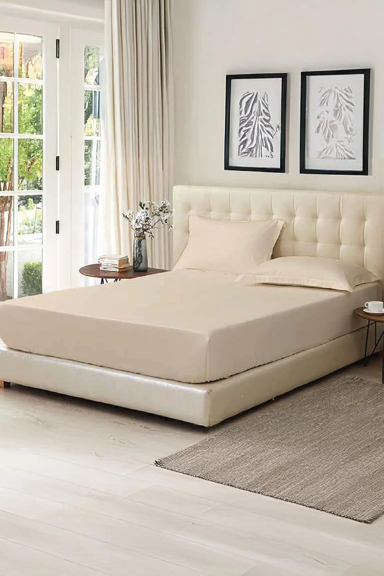 REDTAG Ivory 3-Piece Flat Sheet Set (260 x 160 cm)