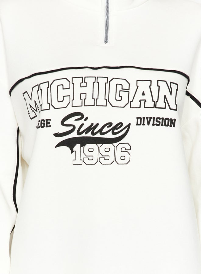 trendyol Ecru Zippered Printed Oversize/Wide Fit Thick Fleece Inside Knitted Sweatshirt - Image 4
