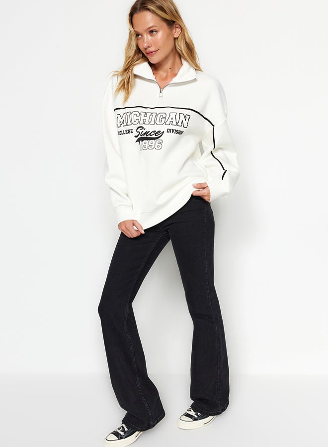 trendyol Ecru Zippered Printed Oversize/Wide Fit Thick Fleece Inside Knitted Sweatshirt - Image 3