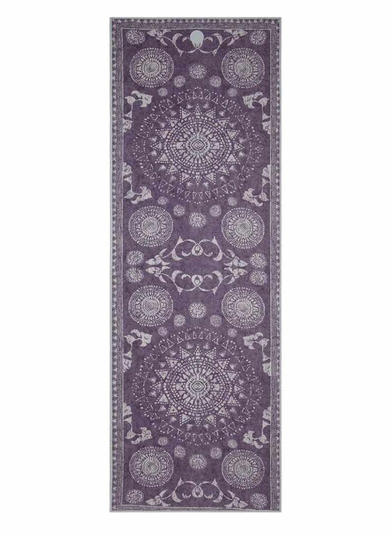 Manduka YOGITOES SKIDLESS MAT TOWEL 2.0 GEIJA PURPLE STANDARD  - Image 2