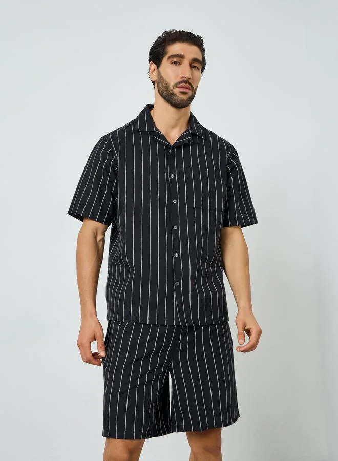 ستايلي مجموعة من قميص قطن مخطط وشورت للرجال