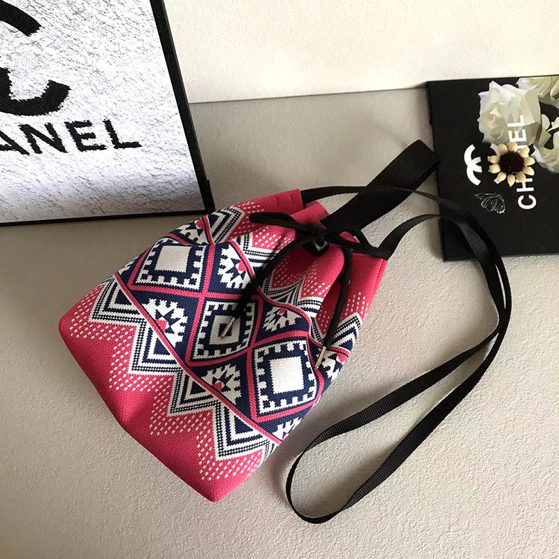 Vest Bag Casual Knitted Handbag Handbag Crossbody Checkerboard Contrasting Color Versatile Light Luxury Style Tote Hand - Image 4