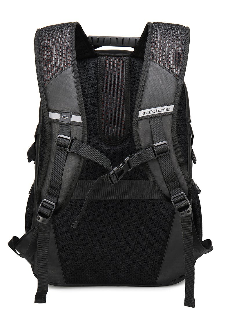 ARCTIC HUNTER Travel Daypack Water Repellant Scratch Resistant 30L Backpack with Built In USB/Headphone Port for Men and Women B00388 Black - Image 4