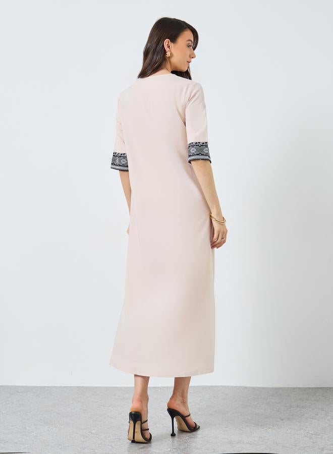 تايك تو جلابية ماكسي بطبعات متباينة وأكمام ثلاثة أرباع - Image 5