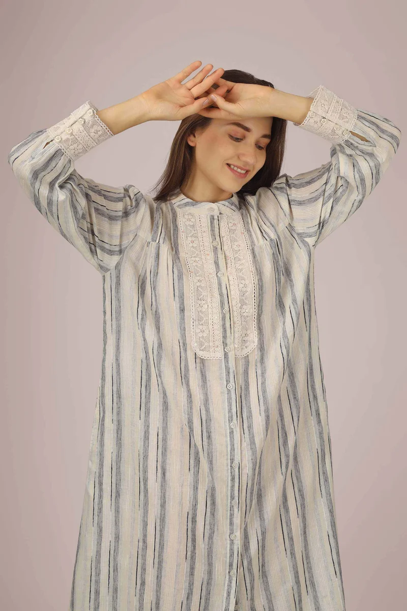 After Dark Deiya, Offwhite Nightdress and Gown