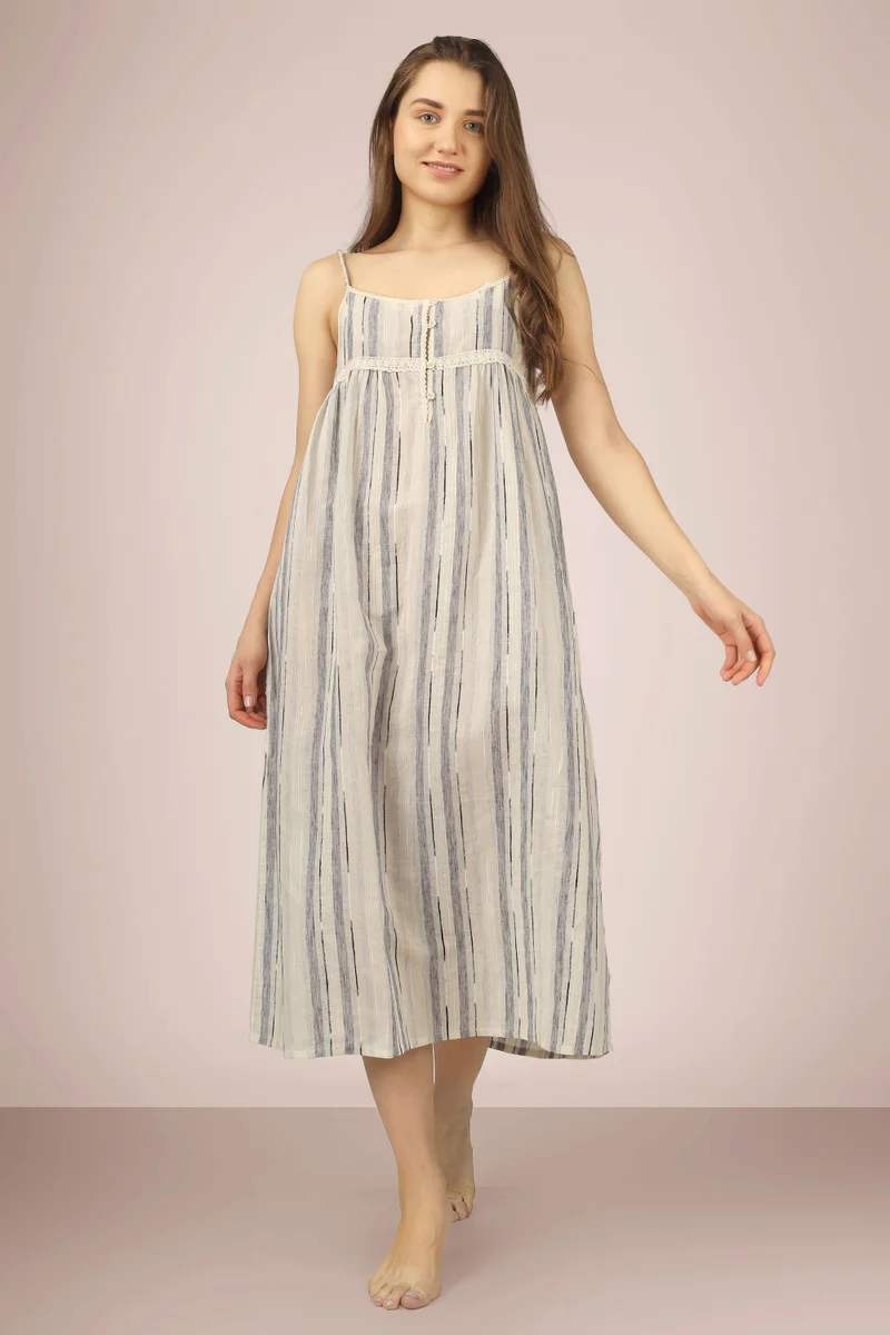 After Dark Deiya, Offwhite Nightdress and Gown