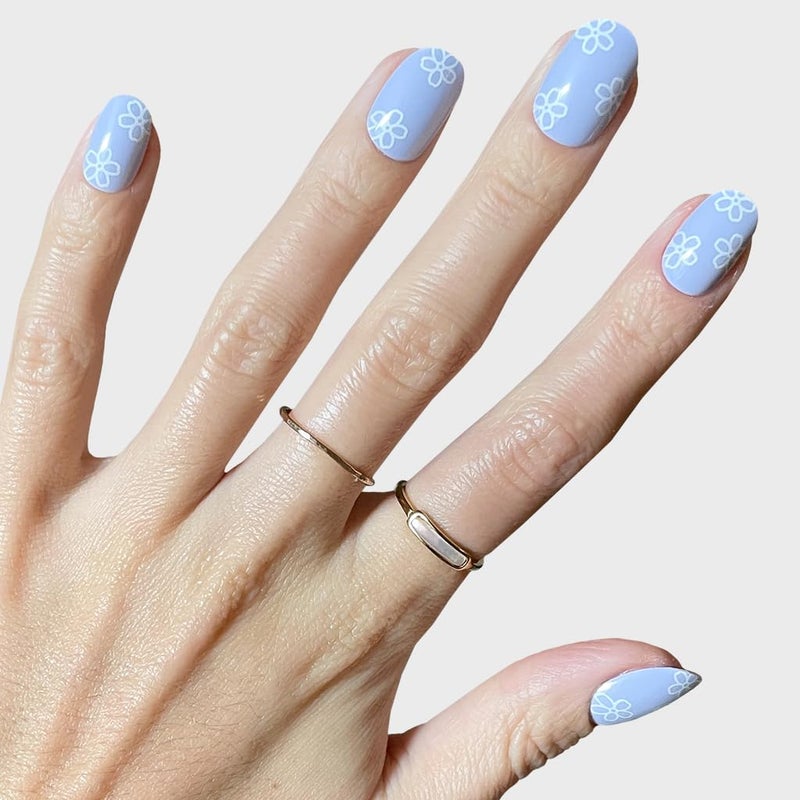 Olive & June Classic Super Stick Mani Press On Nails | No Glue Needed | 32 Tab Nails 16 Sizes | Non-Toxic Tabs Non-Damaging 7-Day Wear | Spring Flowers & Patterns | Short, Round | Floral Doodle - Image 1