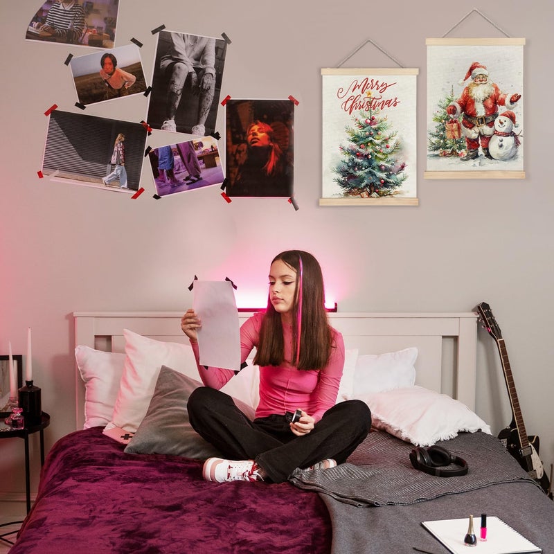 Luvadian Merry Christmas Wall Wall With Wood Poster Hanger مجموعة من 2 عيد الميلاد جدار ديكور عيد الميلاد شجرة سانتا كلوز الثلج ملصقات العمل الفنية لجدار عيد الميلاد ديكورات شنقا 12x16 بوصة - Image 4