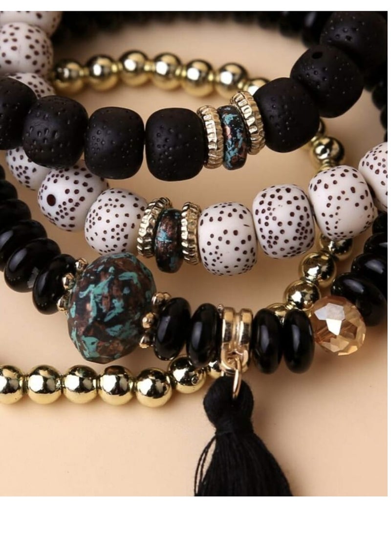 Set of 4-Piece Bracelets Embroidered with Elegant and New Shapes - Image 4
