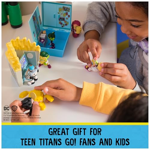 DC Comics Spin Master Teen Titans Go! Kitchen Chaos Dis-Play Set with Beast Boy and Cyborg Figures and Accessories, Playset Kids Toys for Boys and Girls 4 and Up - Image 5