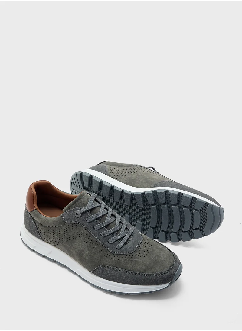 روبرت وود Casual Sneakers