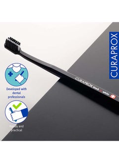 CURAPROX Curaprox Black عبارة عن حزمة ثنائية بيضاء. 2 × فرشاة أسنان تبييض الكربون CS Black - فرشاة أسنان فائقة النعومة للبالغين مع شعيرات من البوليستر والكربون 8&#39;760  - Image 4
