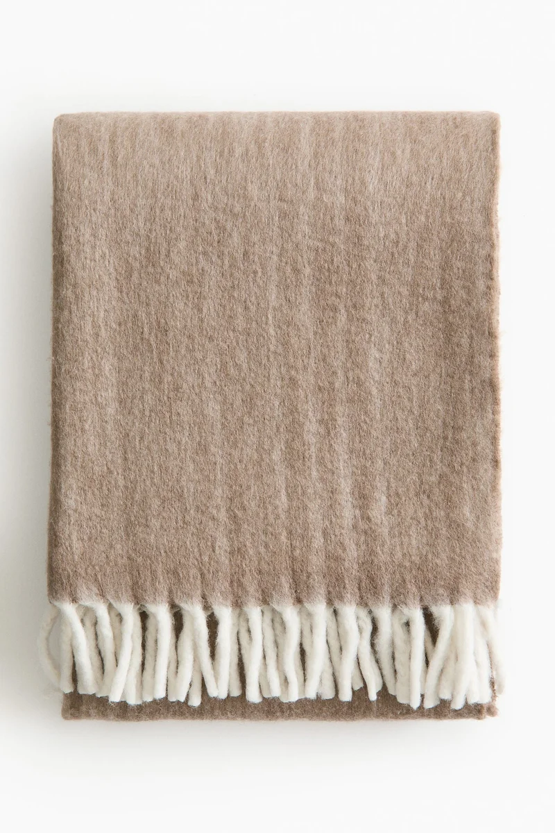 H&M Fringed blanket