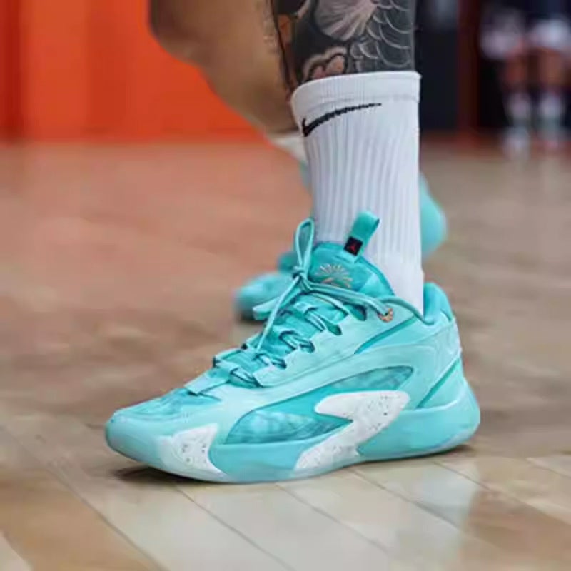 Dongcic Second-Generation Basketball Shoes Luka Third-Generation Luka2 Combat 3 Wear-Resistant Non-Slip Sneaker Men'S And Women'S Low-Top Combat Boots - Image 4