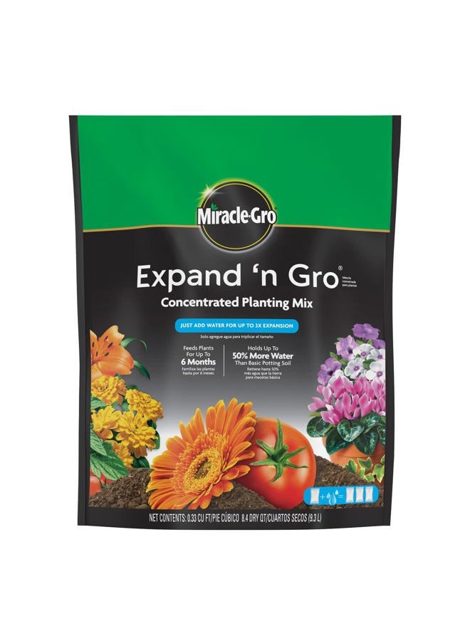 Miracle-Gro Expand 'n Gro Concentrated Planting Mix, Just Add Water for up to 3X Expansion, For Container and In-Ground Use, .33 cu. ft. Expands up to 1 cu. ft. - Image 1