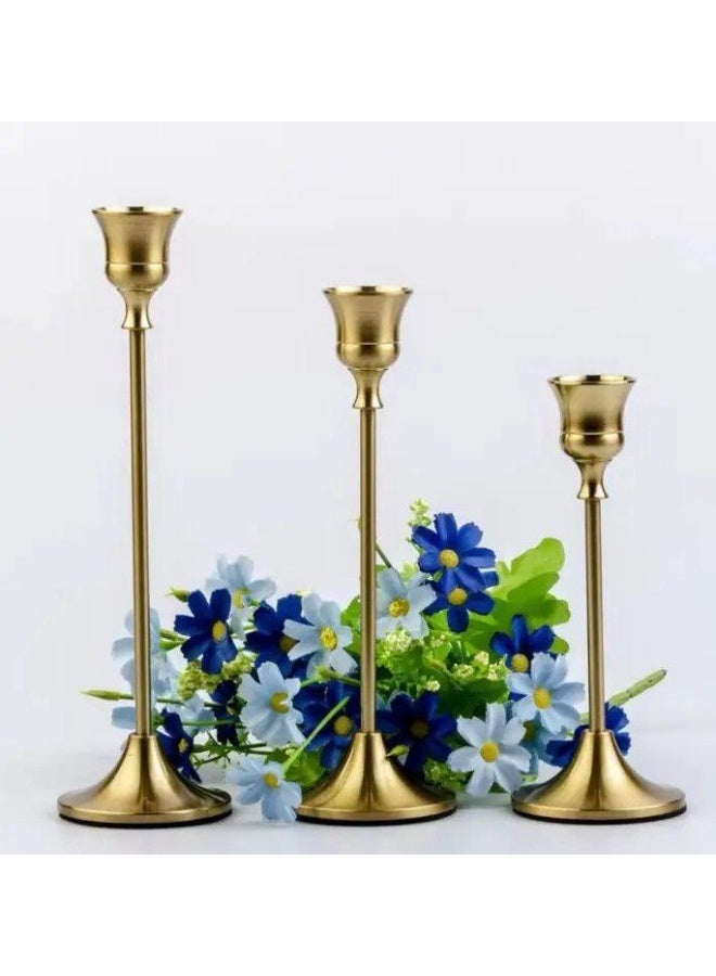 طقم شمعدان 3 قطع بتصميم أنيق – ارتفاعات مختلفة 17/20/23 سم – ديكور راقٍ لإضاءة رومانسية ومظهر فاخر(DR) - Image 2