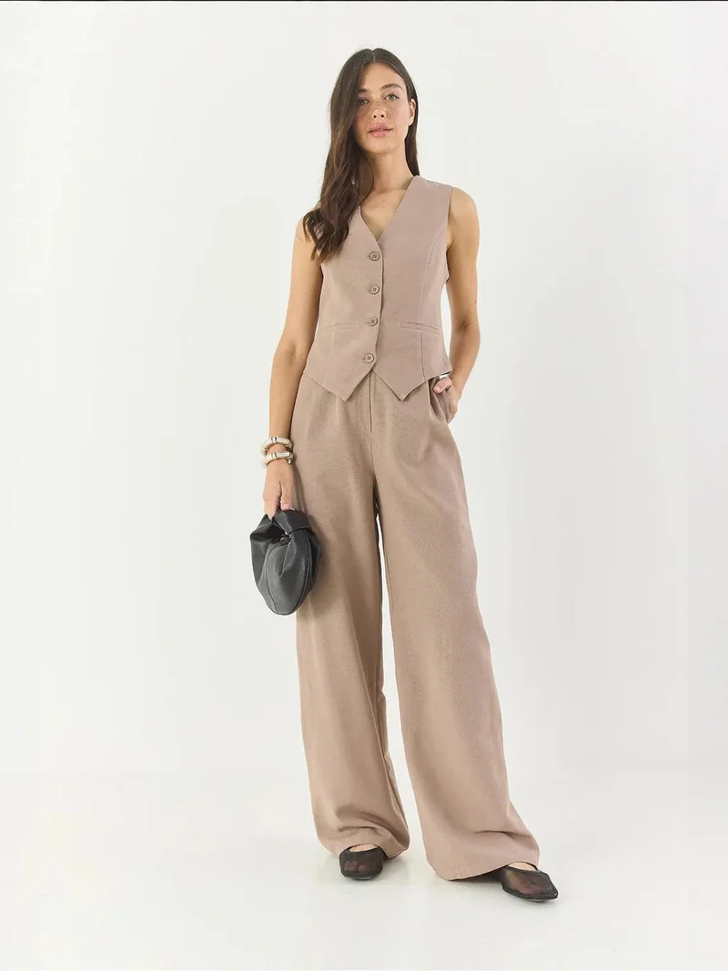 Bianco Lucci LUCCI V-neck Vest and Wide Leg Pants Two-Piece Coord Set